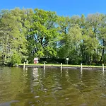 Reihenhaus Mit Wlan In Am Mueritzsee *