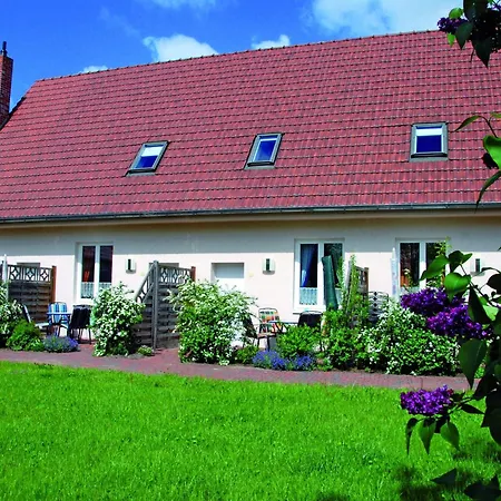 Modernes Reihenhaus Mit Wlan In Am Mueritzsee Semesterbostad