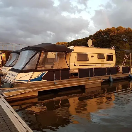 Reihenhaus Mit Wlan In Am Mueritzsee 度假居 *