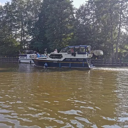 Reihenhaus Mit Wlan In Am Mueritzsee