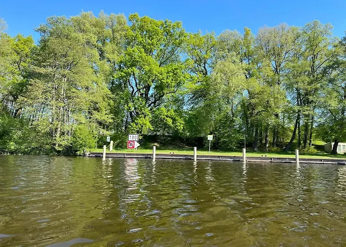 Reihenhaus Mit Wlan In Am Mueritzsee *