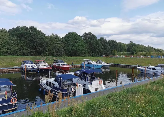 Reihenhaus Mit Wlan In Am Mueritzsee *